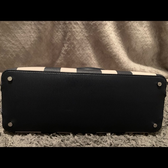 Kate spade navy and cream tote - Picture 6 of 6
